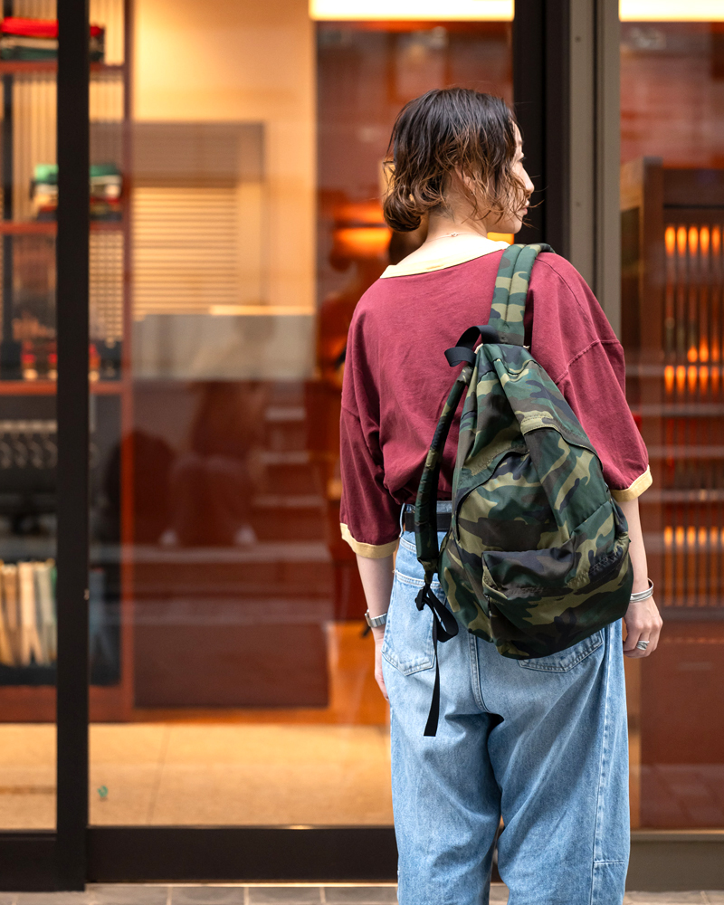 LOOK BOOK