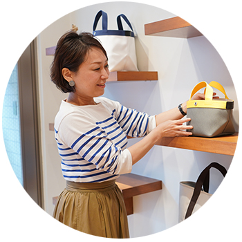 店舗スタッフ